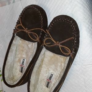 Women's Minnetonka Moccasins Slippers Size 12